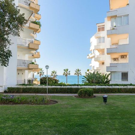 Tgh/ Marbella Beachfront And Center Exterior photo